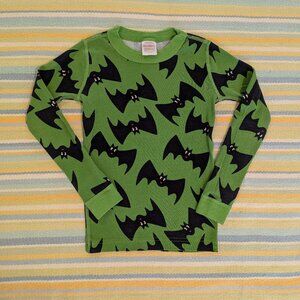 ⭐ Hanna Andersson Green Bat print Pajama PJ Top size 6-7